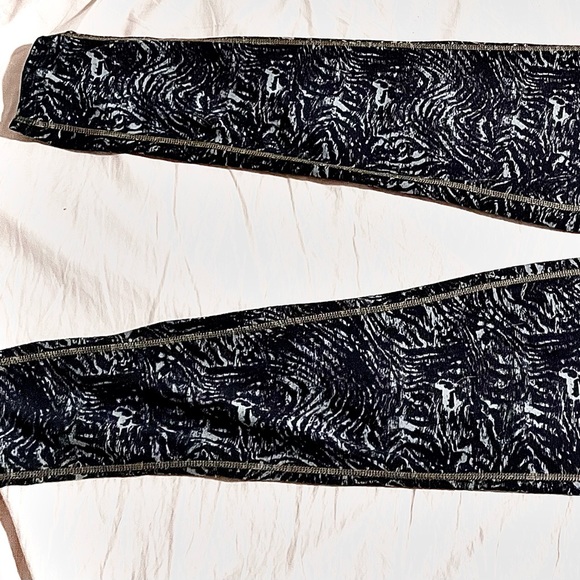 Athlete grey and white athletic leggings - Picture 4 of 8